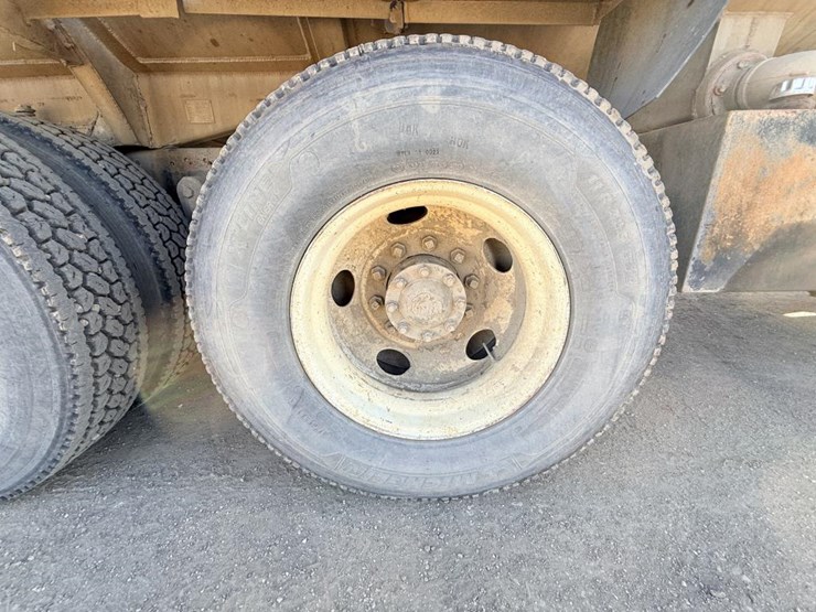 ford-ltl9000-image-61