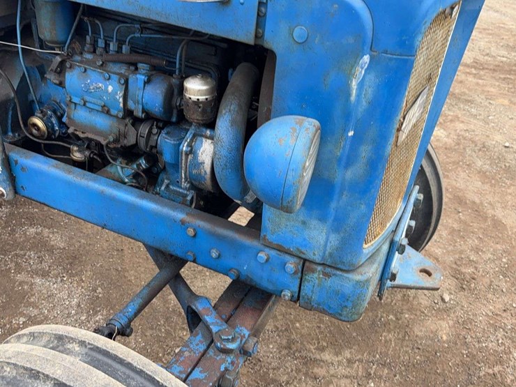 ford-tractor-image-24