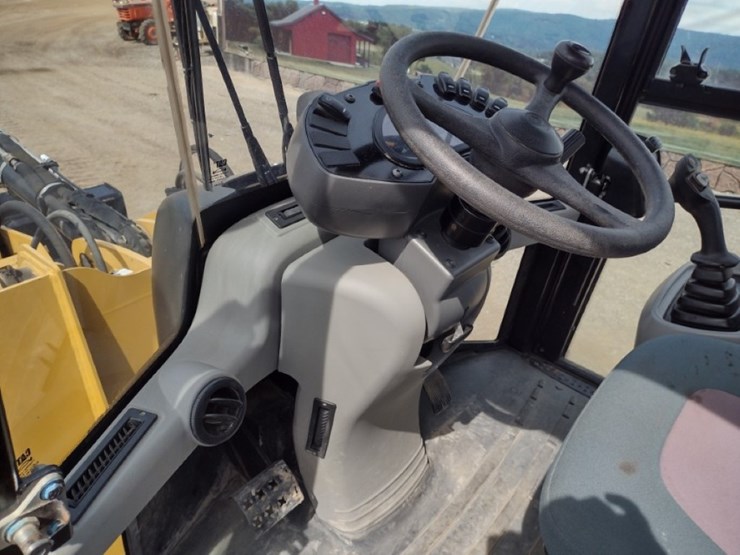 caterpillar-910m-image-13