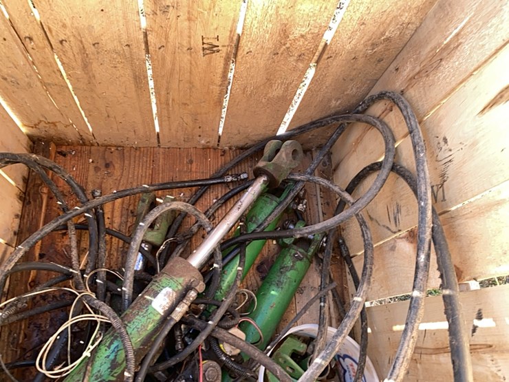 john-deere-7200-image-11