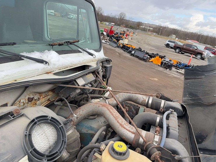 1997-international-4900-image-24