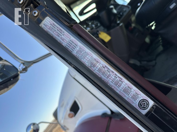 2014-peterbilt-386-image-20