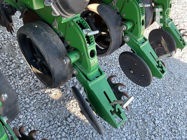 john-deere-db60-image-17