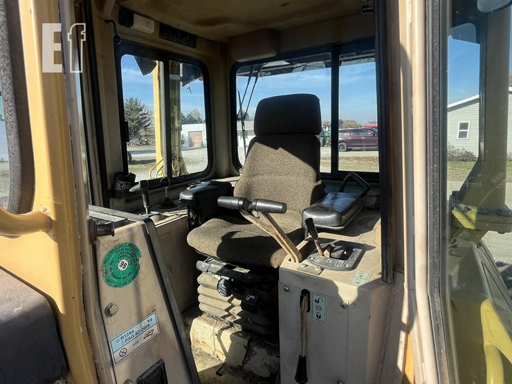 caterpillar-d6h-xl-image-36