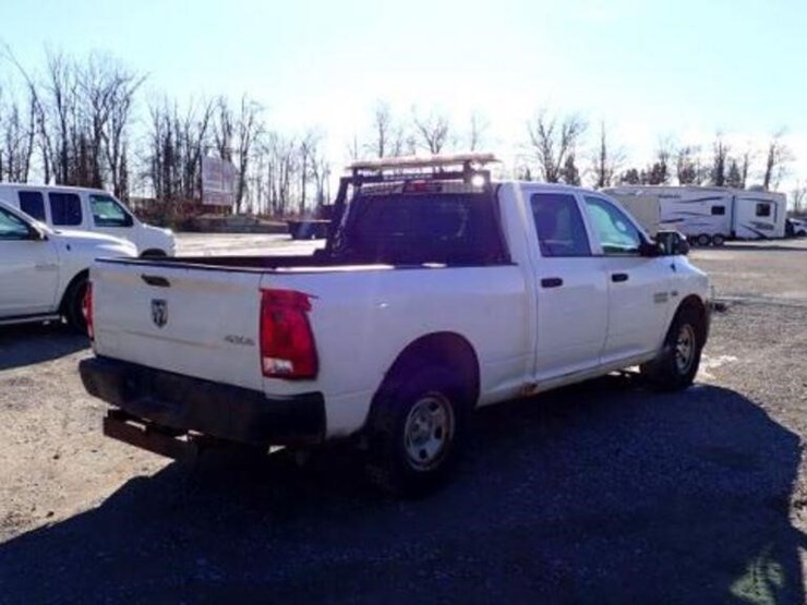 2016-dodge-1500-image-5