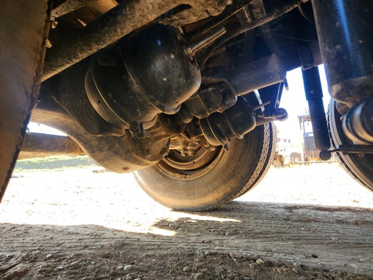 international-8100-image-38