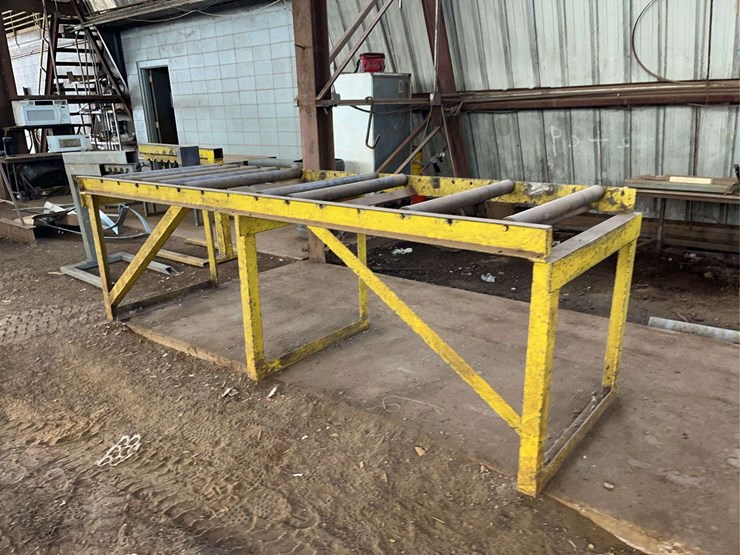 75'-steel-roller-conveyor-tables-image-4