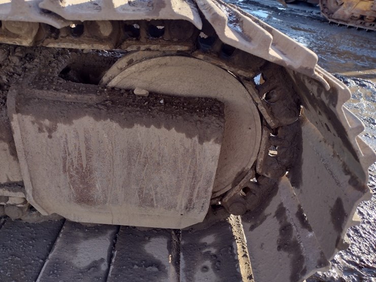 caterpillar-320fl-image-26