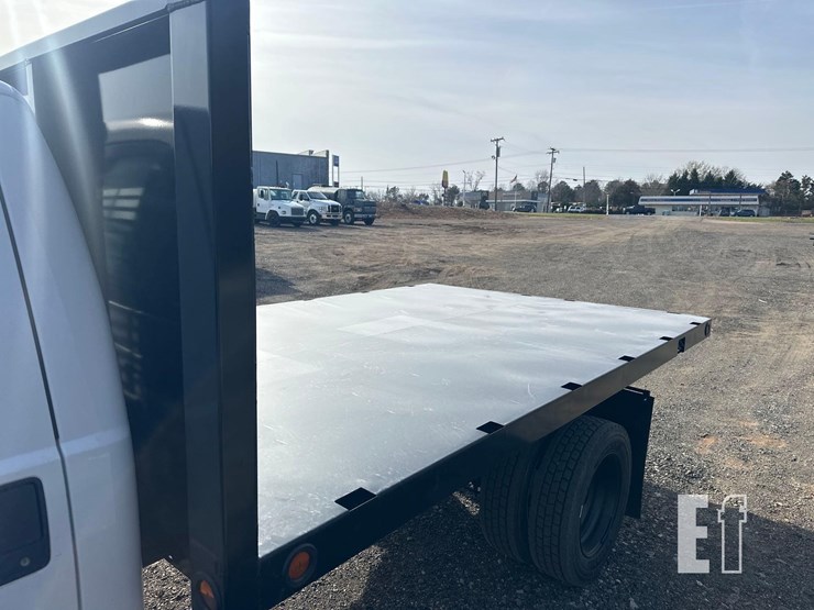 ford-f550-xl-image-12