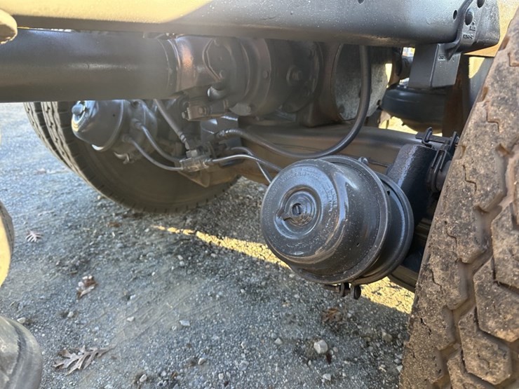 1996-mack-rd688s-image-35