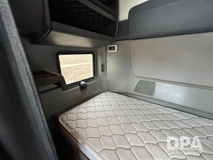 international-prostar-image-78