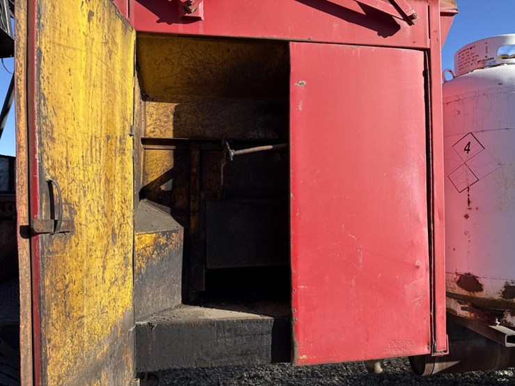 2005-international-durastar-4300-image-34