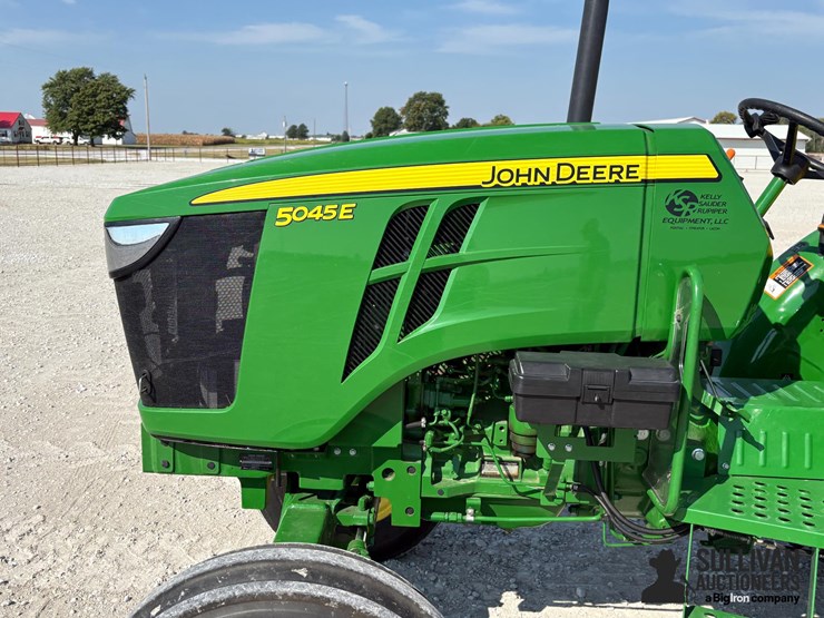 john-deere-5045e-image-13