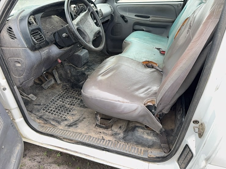 1999-dodge-ram-2500-image-8