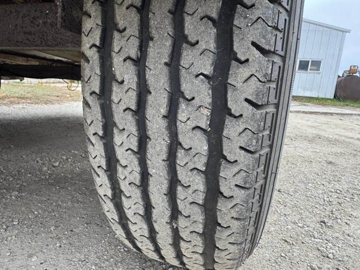 john-deere-12-image-61