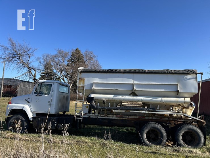 1986-international-f2375-image-10