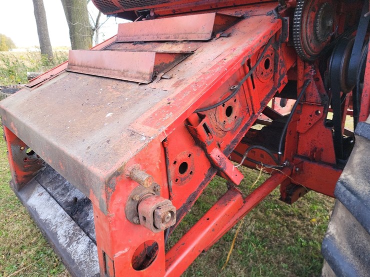 massey-ferguson-750-image-12