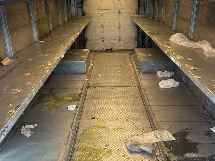 2006-freightliner-mt55-image-8