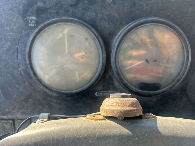 2007-freightliner-mt55-image-7