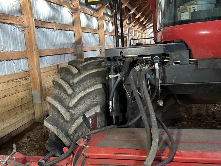 2018-case-ih-wd2504-image-51