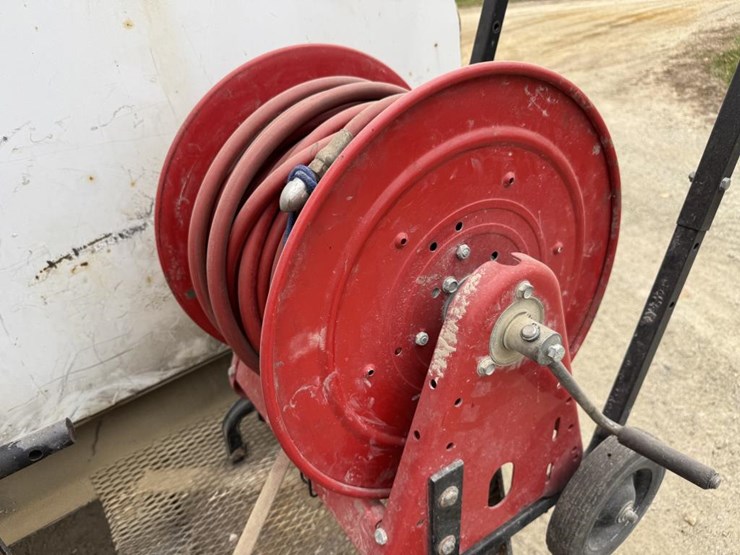 john-deere-12-image-12