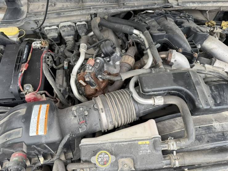 2011-ford-f550-image-13