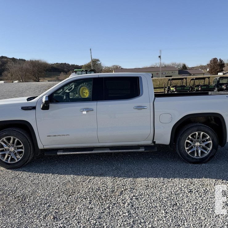 GMC SIERRA 1500 SLT