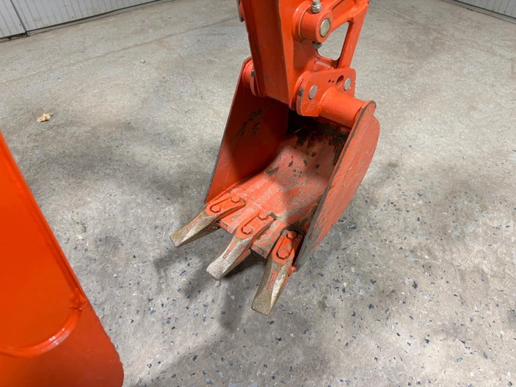 2023-kubota-bx23s-image-17