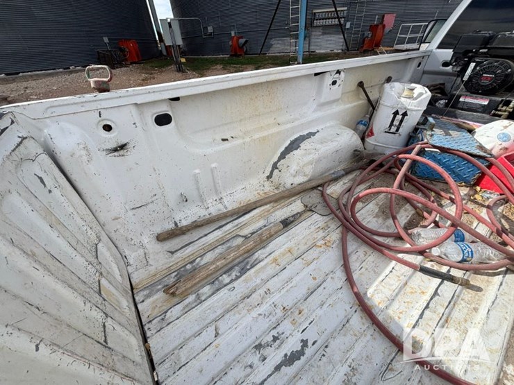 2009-gmc-sierra-2500hd-image-40