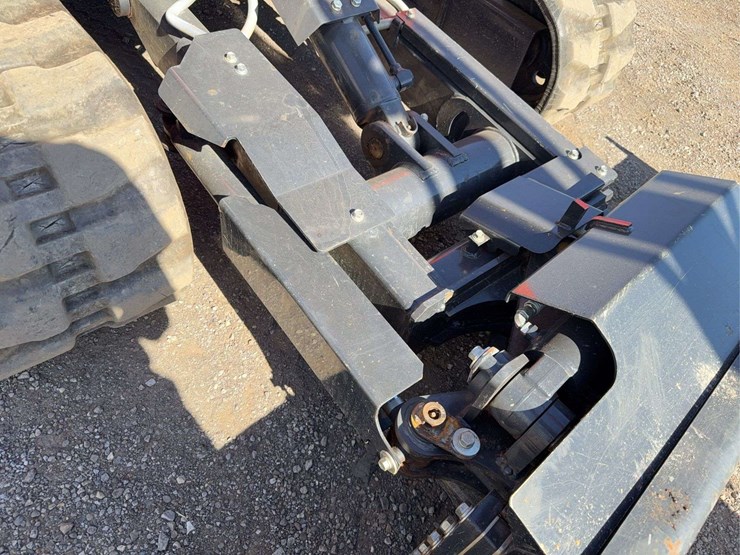 2022-kubota-kx040-4-image-22