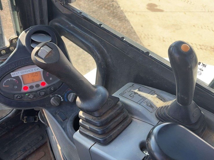 2018-bobcat-e45-image-49