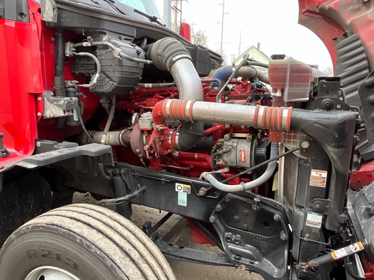 2020-kenworth-t680-image-22