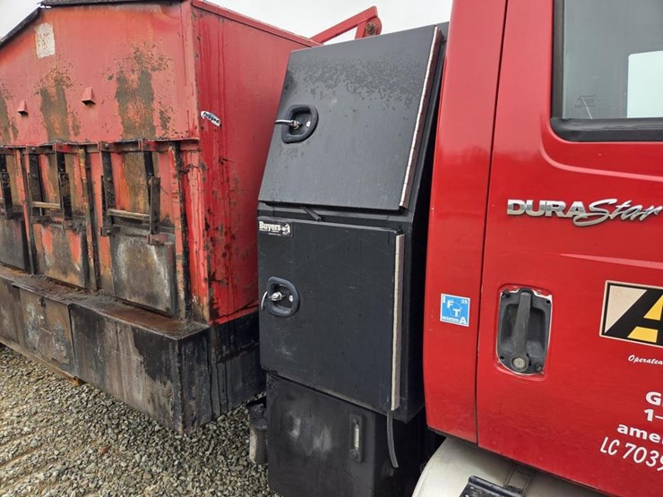 2013-international-durastar-4300-image-22