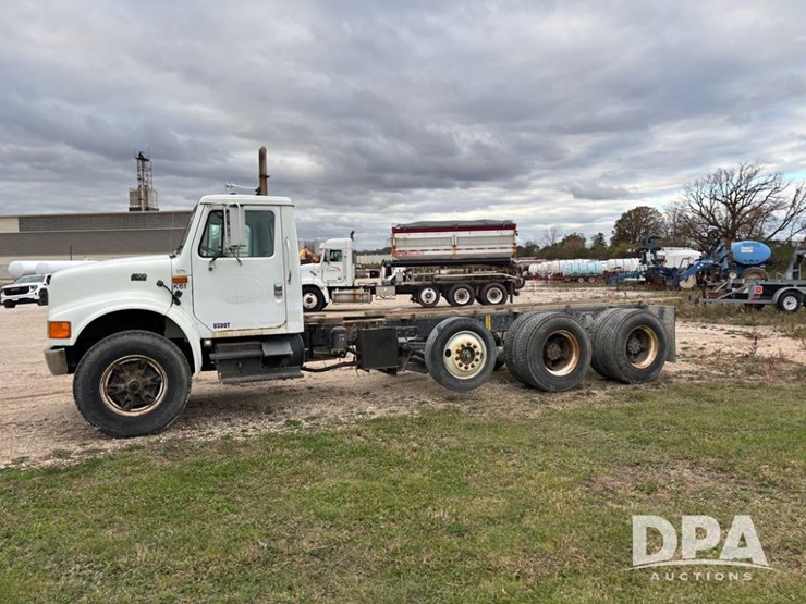 international-4900-image-15