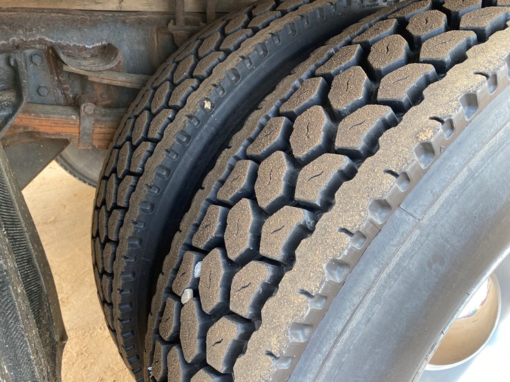 1999-international-4900-image-43