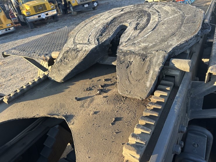 mack-rd688s-image-28