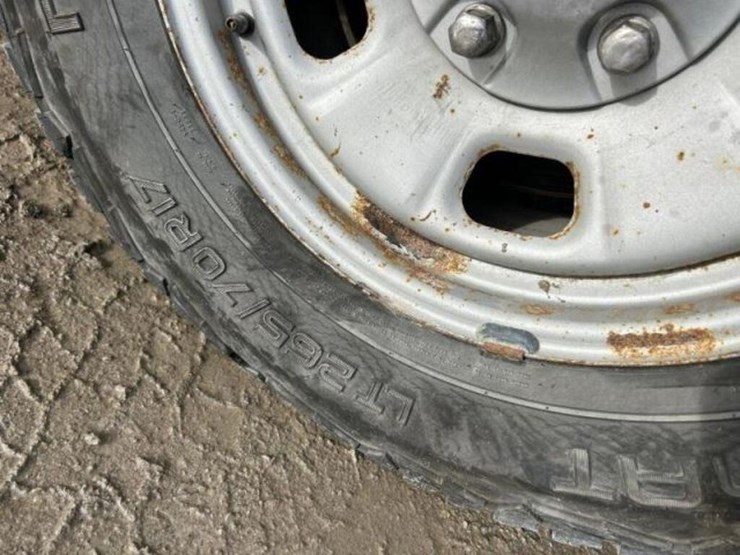 2016-dodge-1500-image-26