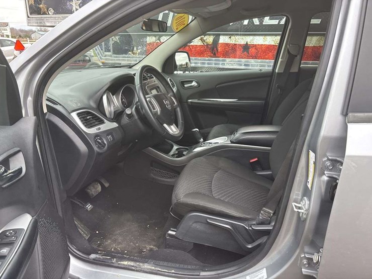 2016-dodge-journey-image-13