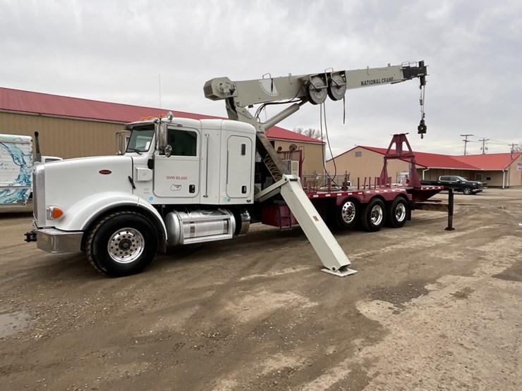 2015-peterbilt-365-image-2
