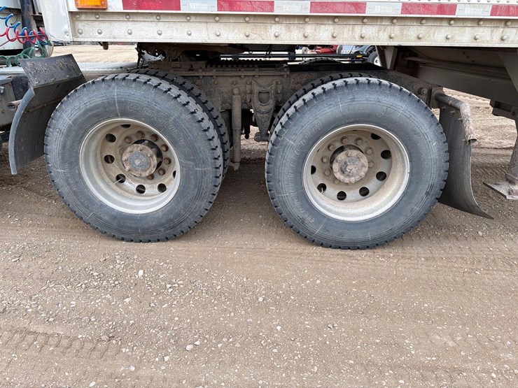 2001-international-2001-image-4