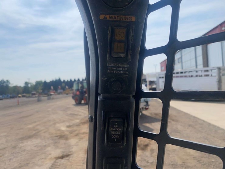 bobcat-t590-image-26