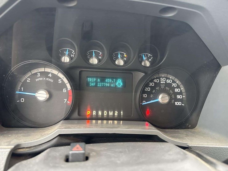 2013-ford-f350-image-27