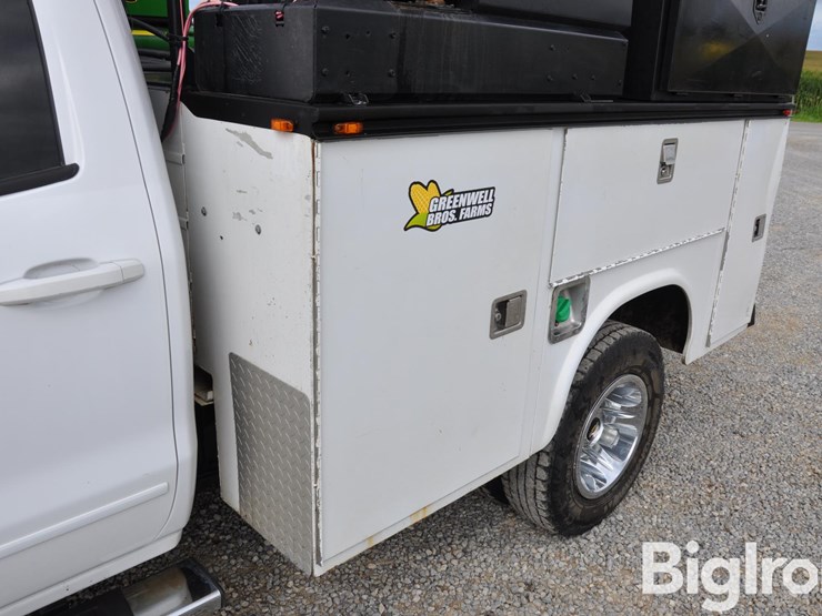 2019-chevrolet-silverado-3500-image-18