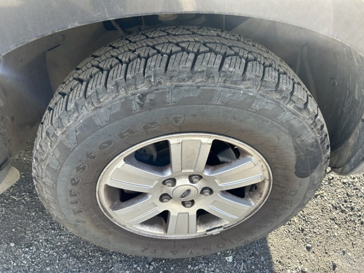 2007-ford-explorer-xlt-image-13