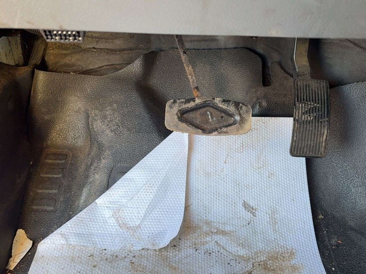 2012-ford-f650-image-27