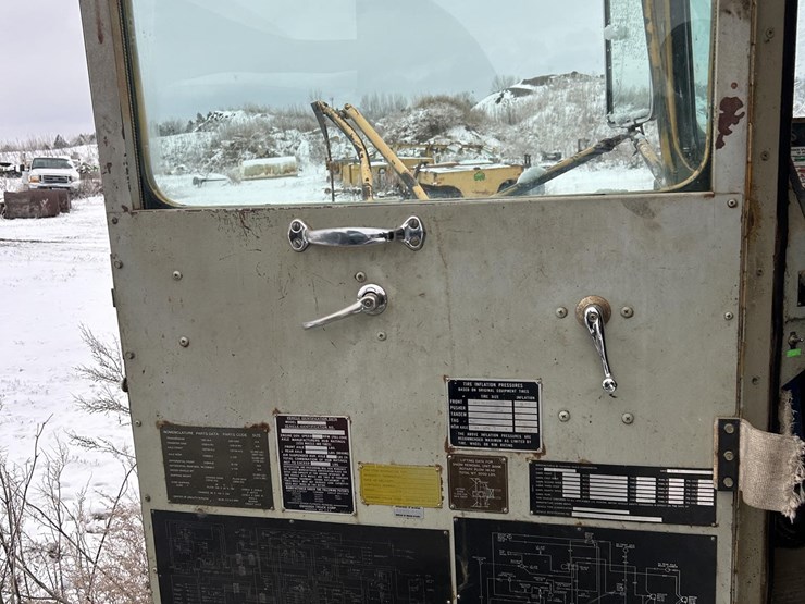 1981-oshkosh-green-snow-blower-image-52