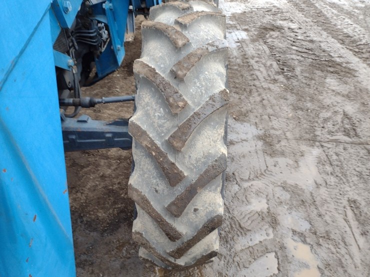 new-holland-3930-image-16