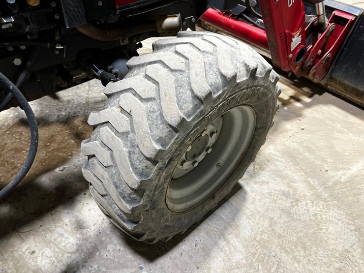 2017-massey-ferguson-1754-image-20