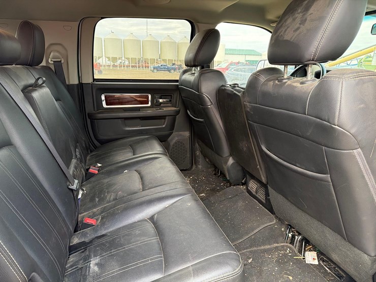 2012-dodge-2500-image-28