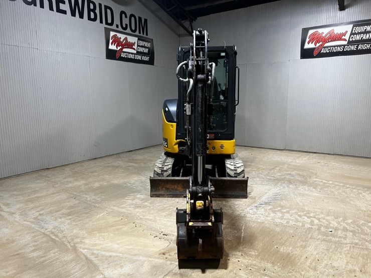 2019-deere-26g-image-8